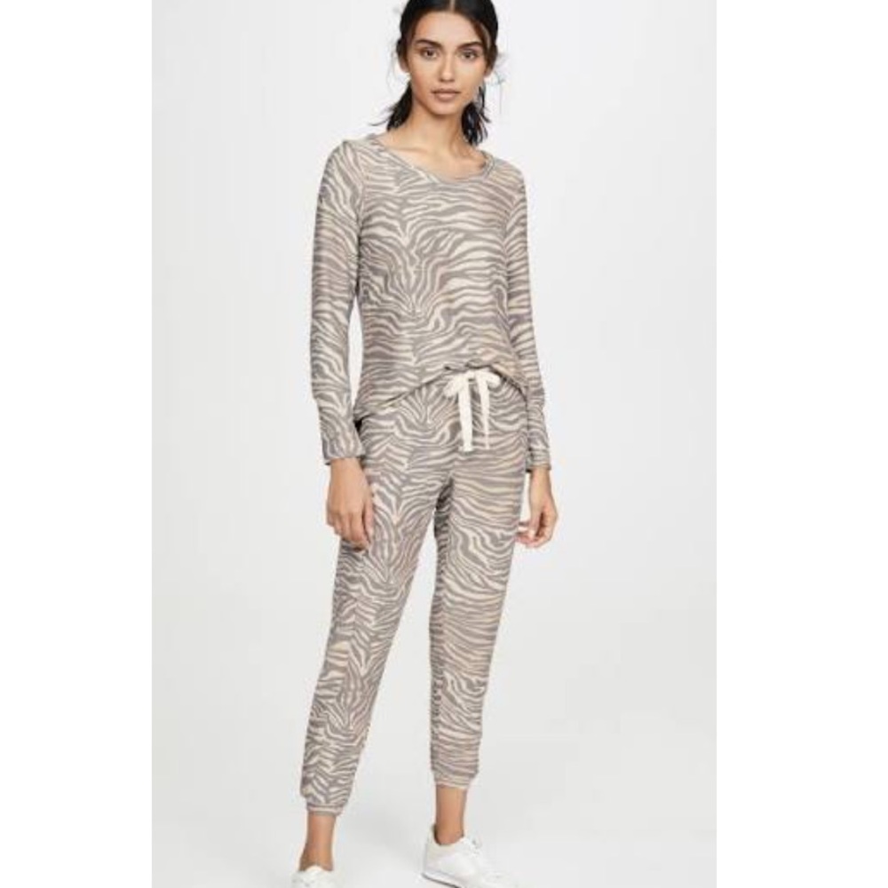 Chaser Slouchy Zebra Jogger & Hoodie Set - NWT